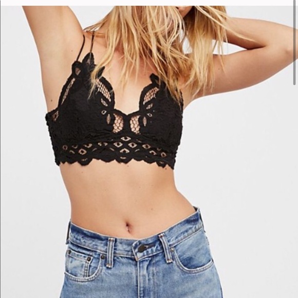 KJANSY Tops - Freya Black Bralette Crop Top